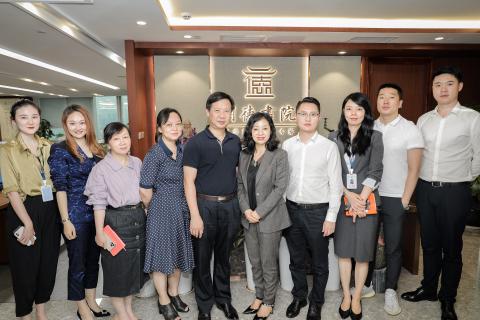 罗湖区委统战部副部长、工商联党组书记叶志伟一行到东升国际调研