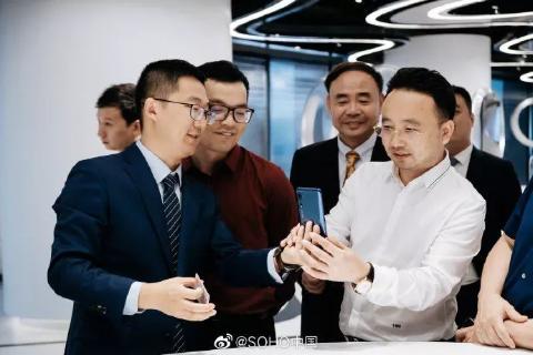 秋日餐叙 共叙商机|东升国际董事长李厚德受邀参加丽泽SOHO秋日餐叙